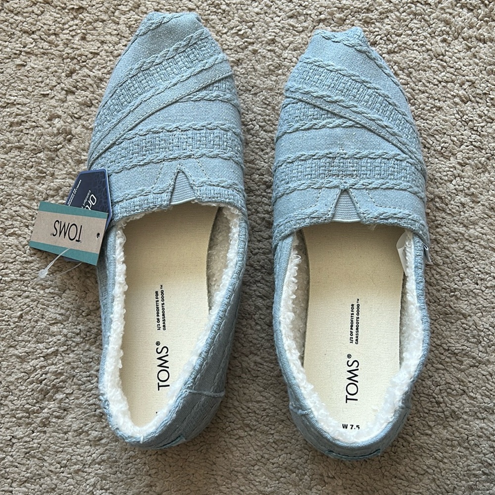 Brand new Toms shoes